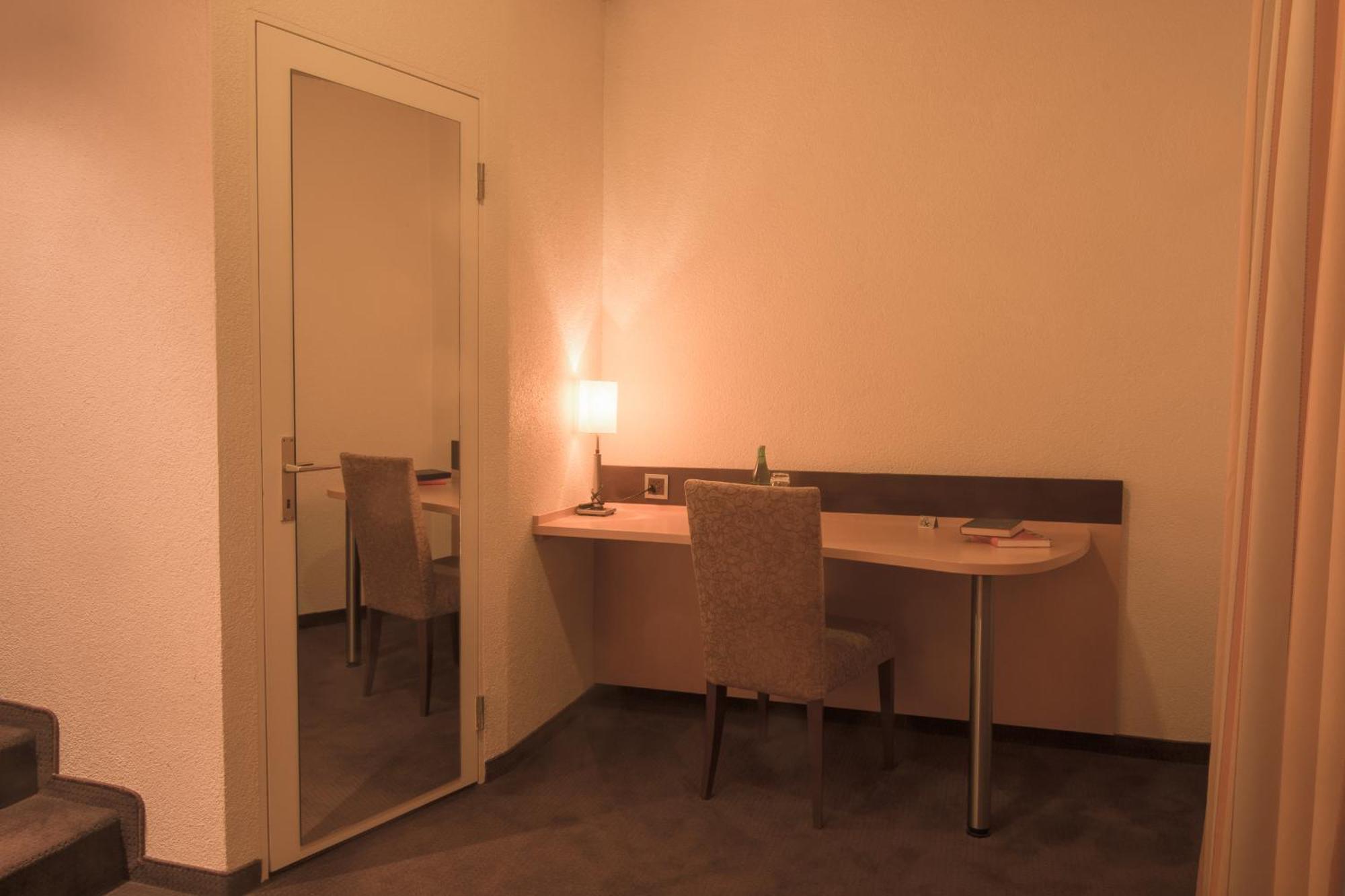 Hotel Zum Goldenen Kreuz Frauenfeld Pokoj fotografie