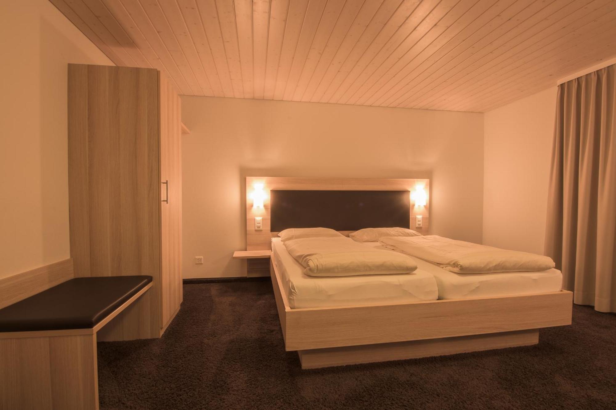 Hotel Zum Goldenen Kreuz Frauenfeld Pokoj fotografie